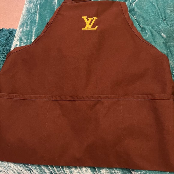 Apron - Picture 3 of 3